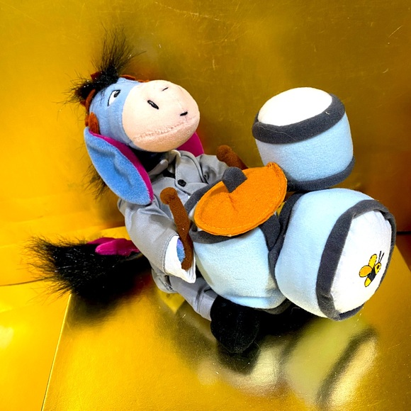 DISNEY STORE EXCLUSIVE NWT VTG WINNIE THE POOH 1984 ROCK BAND BEAN BAG PLUSH (4) - Picture 10 of 13